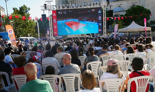 Maltepeliler “Filenin Sultanları"nı dev ekranda izlediler