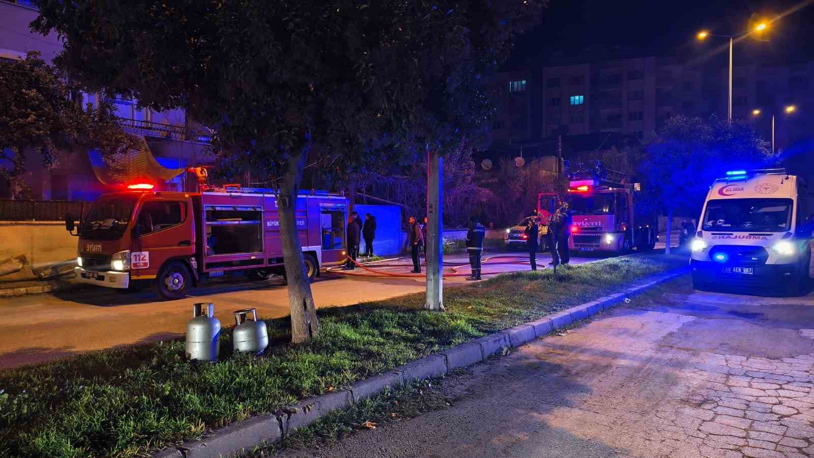 Nazilli’de yanan ev kullanılamaz hale geldi