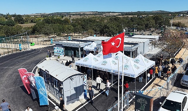 Nilüfer'de sahipsiz hayvanlar için “Umut Ağacı" açıldı