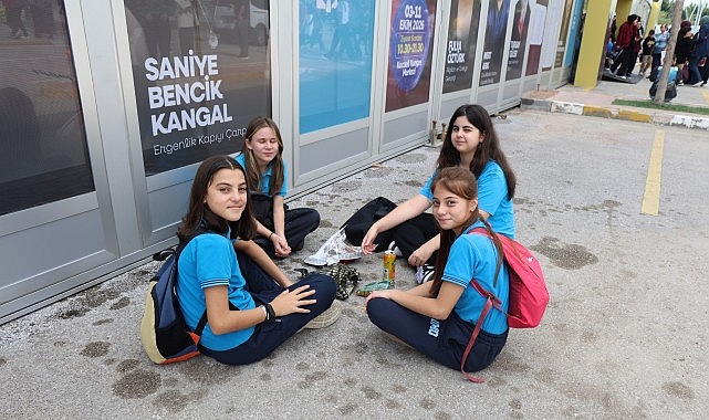 Öğrenciler kitapların dünyasını keşfetti