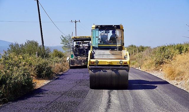 Seferihisar'da asfalt seferberliği Teos Caddesi'nde devam ediyor