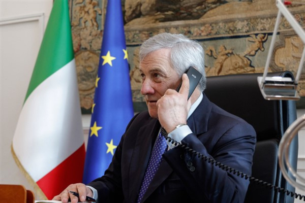 Tajani: Nessy Guerra serbest bırakıldı, kızıyla birlikte evine döndü Tajani: Nessy Guerra serbest bırakıldı, kızıyla birlikte evine döndü