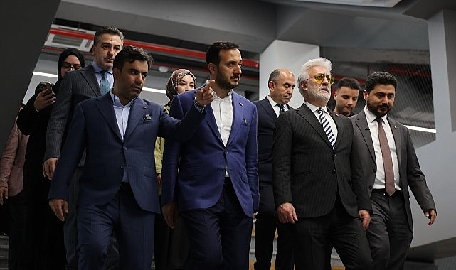 Tamer Karadağlı'dan Bağcılar'da açılacak tiyatro binası için “Süper" yorumu