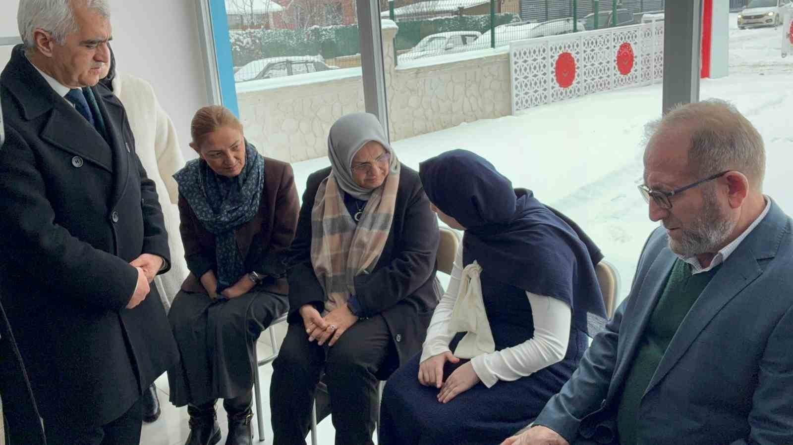 TBMM Komisyonu, Erzurum Engelsiz Yaşam Merkezinde incelemelerde bulundu TBMM Komisyonu, Erzurum Engelsiz Yaşam Merkezinde incelemelerde bulundu