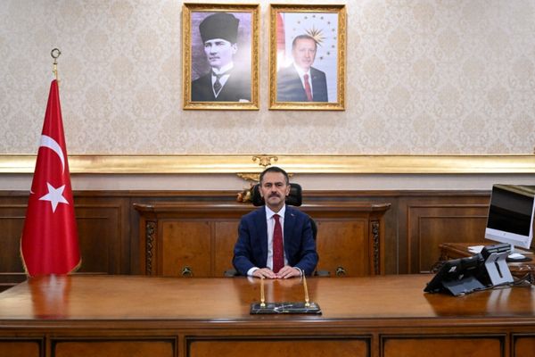 Vali Canbolat’tan Başsavcı Özcan’a hayırlı olsun ziyareti Vali Canbolat’tan Başsavcı Özcan’a hayırlı olsun ziyareti