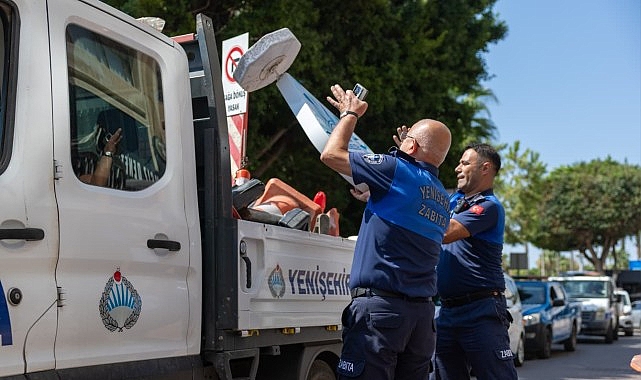 Yenişehir'de kaldırım işgaline geçit yok