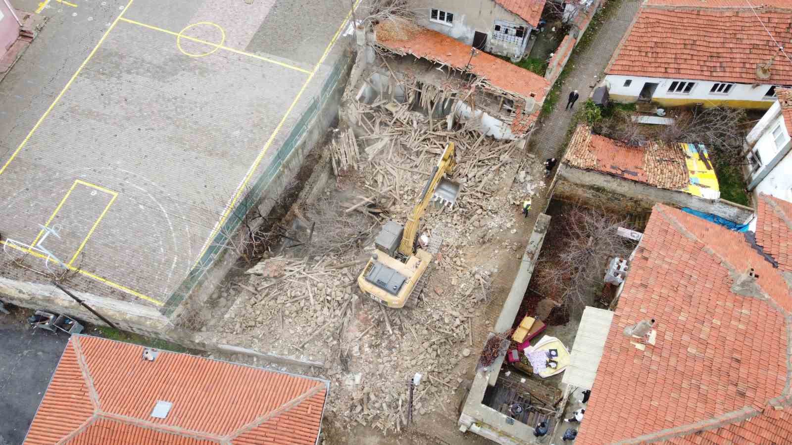 Yozgat’ta metruk binalar yıkılıyor, kentin çehresi değişiyor