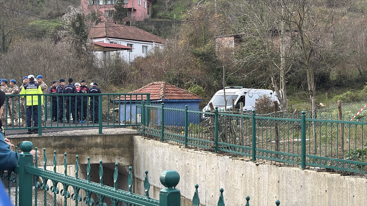 Zonguldak'ta boşanma aşamasındaki eşi tarafından silahla vurulan kadın ve annesi öldü