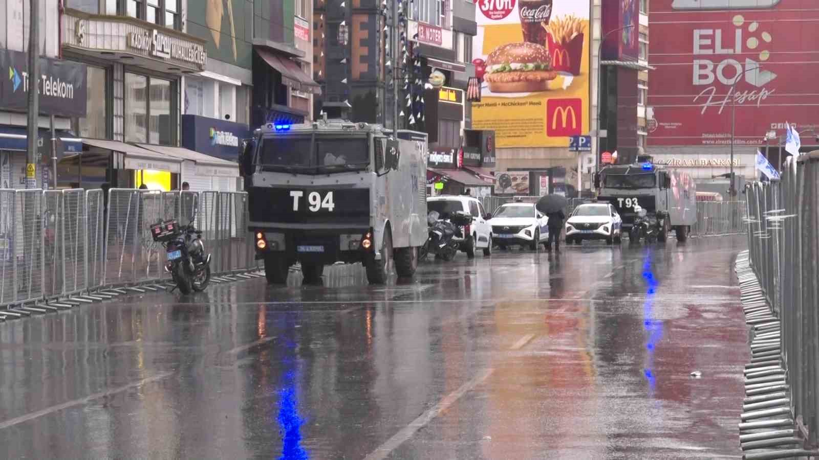 1 Mayıs kutlamalarının merkezi Kadıköy’de yoğun güvenlik önlemi

