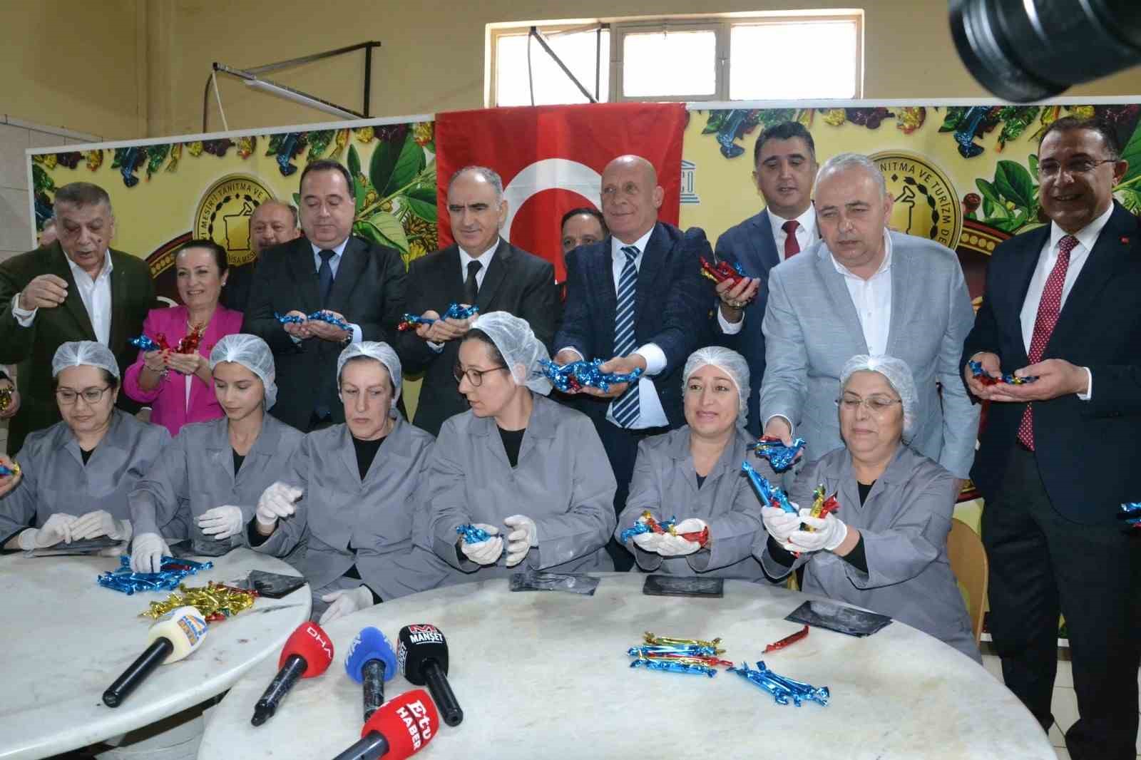 10 ton mesir için dualar okundu
