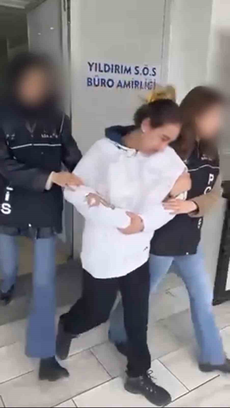 108 yıl hapis cezasıyla aranıyordu, Bursa polisinden kaçamadı
