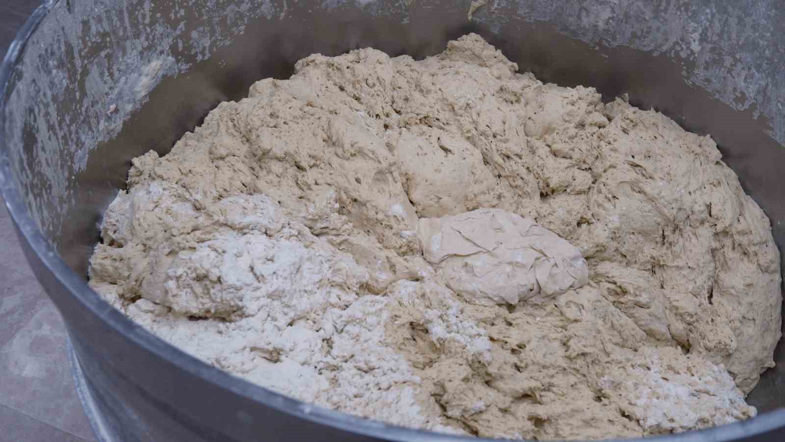 11 çeşit baharatla hazırlanıyor, 15 gün bayatlamıyor
