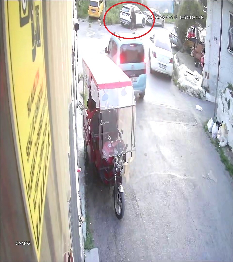 11 yıl kaçtı, 9 estetikle yeni yüz yaptı... Yeni hayat kurup yıllarca maaşla çalışan katil işçi servisinde yakalandı
