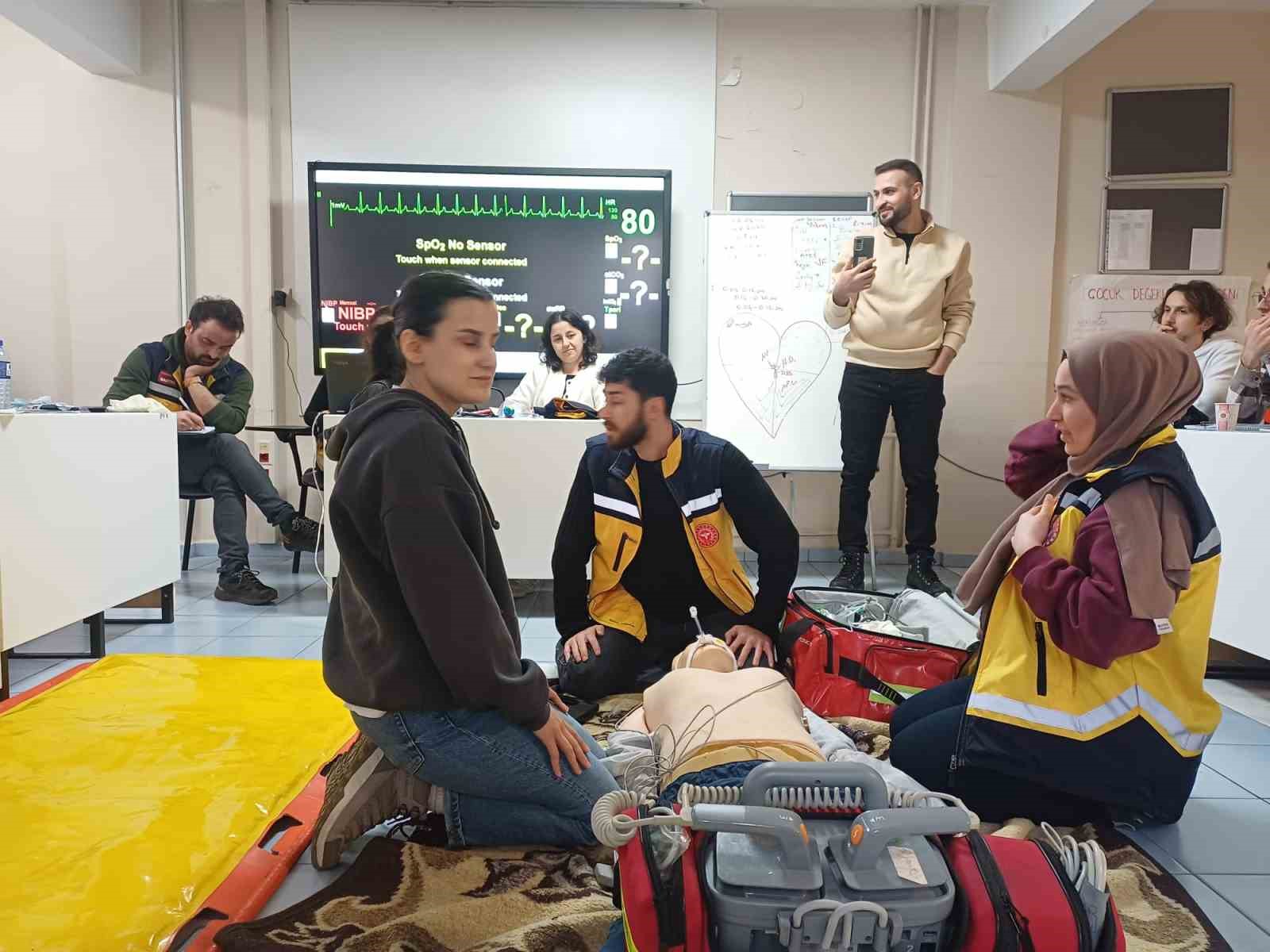 112 personeli eğitimden geçti
