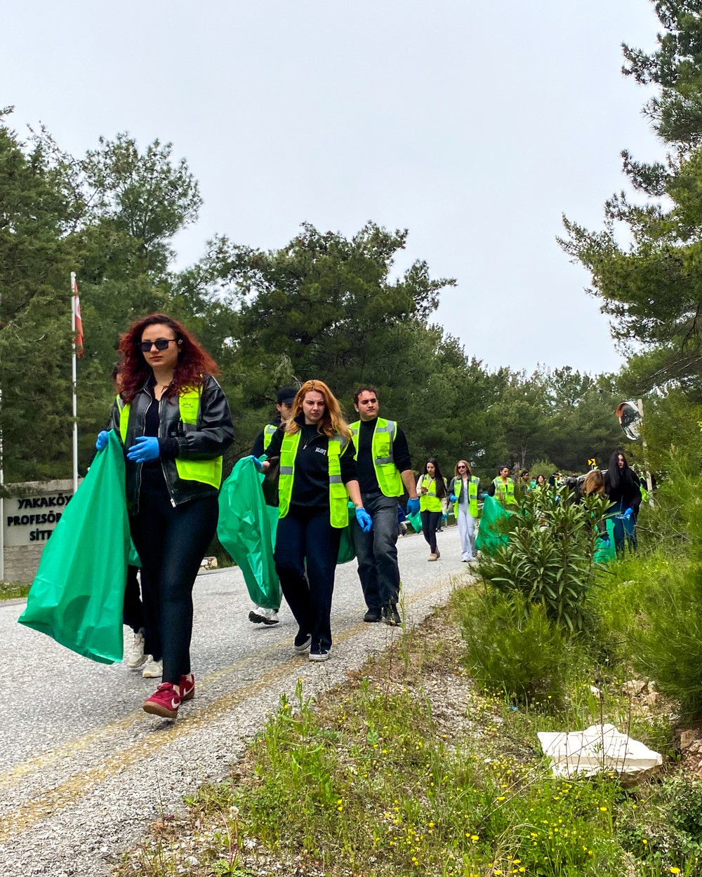 12 bin saat iyilikle hayatlara dokundular
