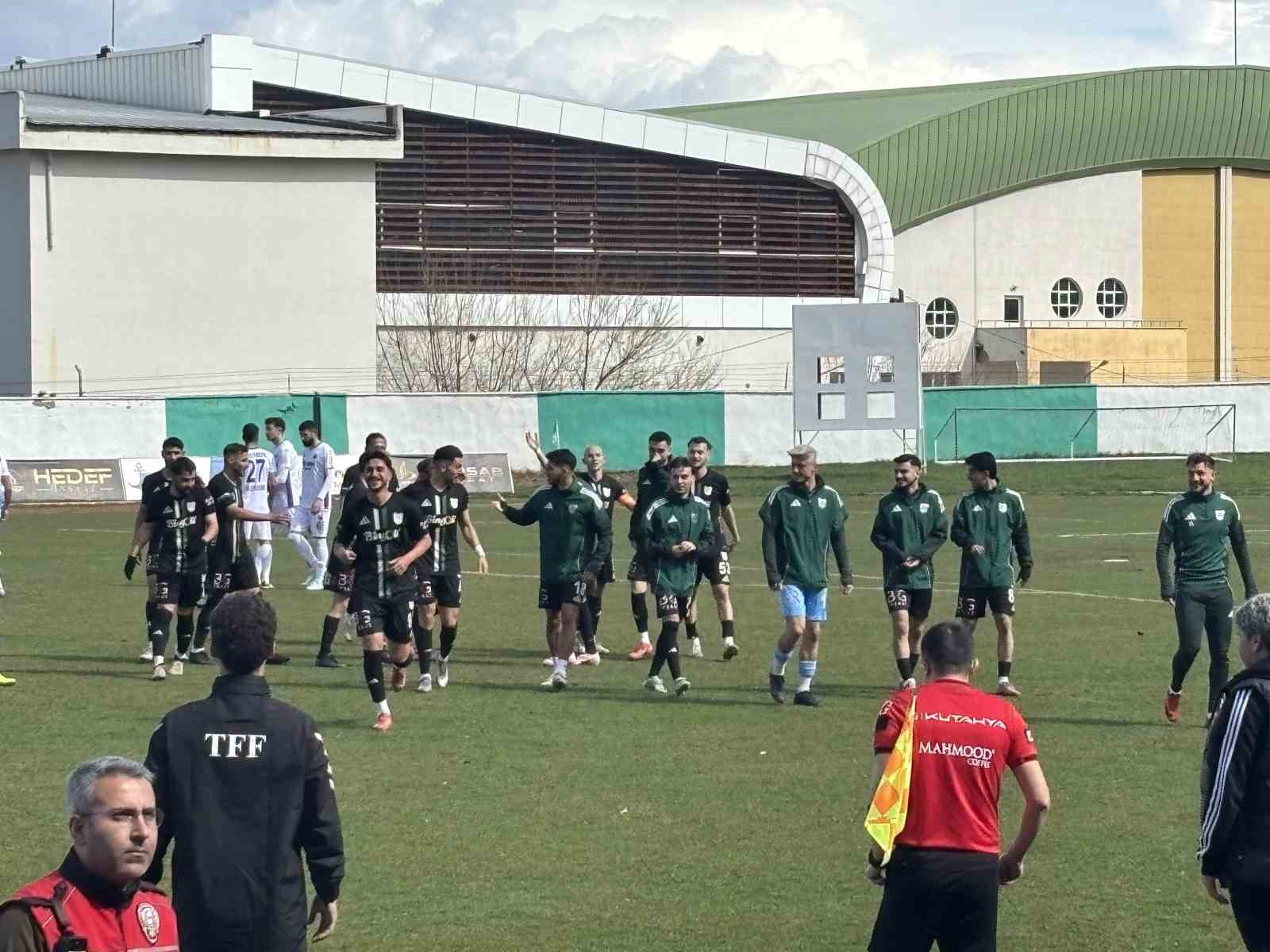 12 Bingölspor şampiyon oldu

