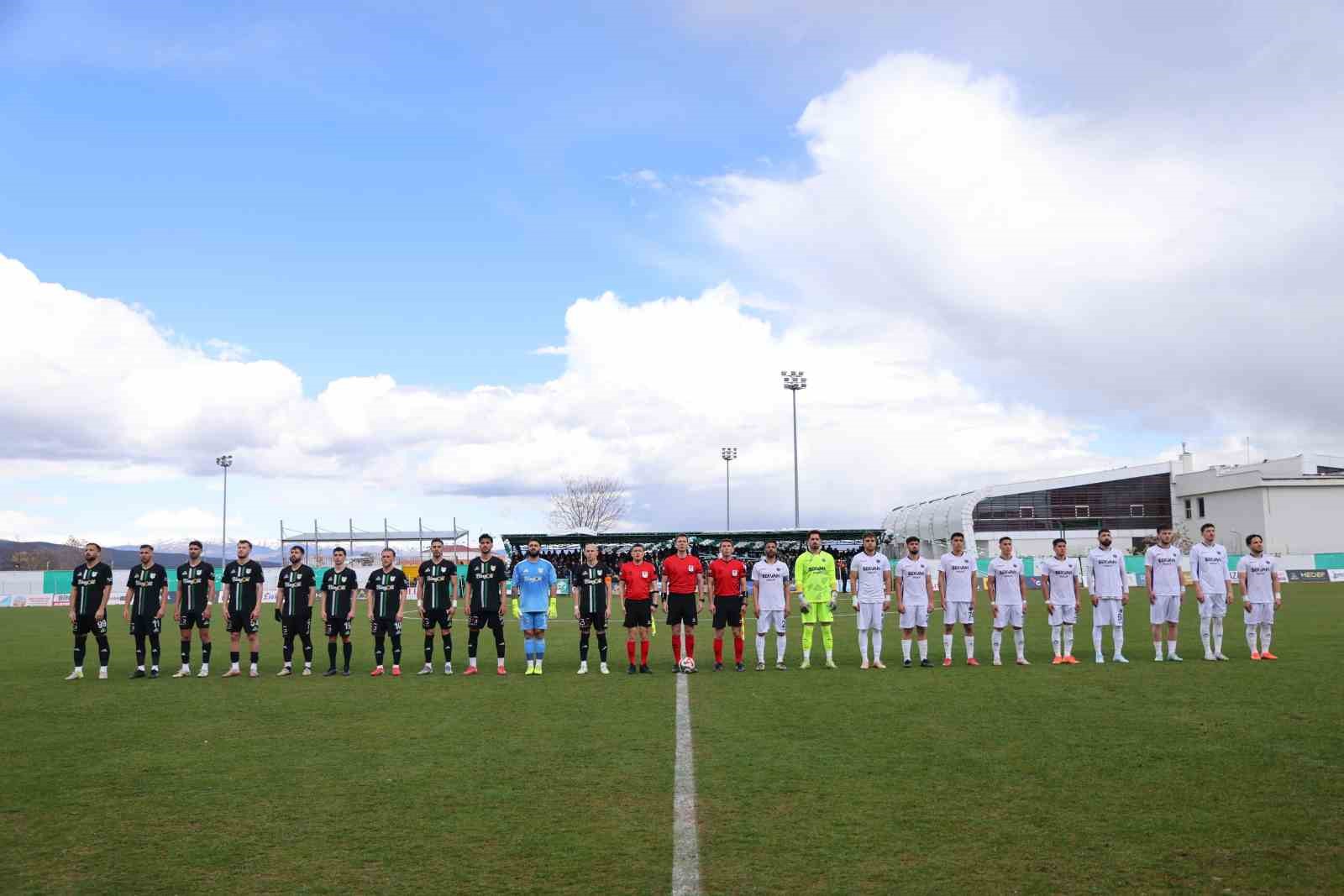 12 Bingölspor şampiyon oldu
