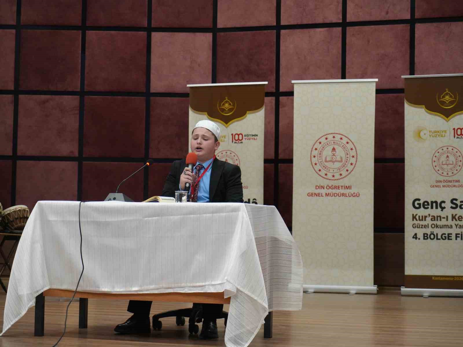 12 farklı ildeki öğrenciler Kur’an-ı Kerim’i en güzel okuyabilmek için yarıştı
