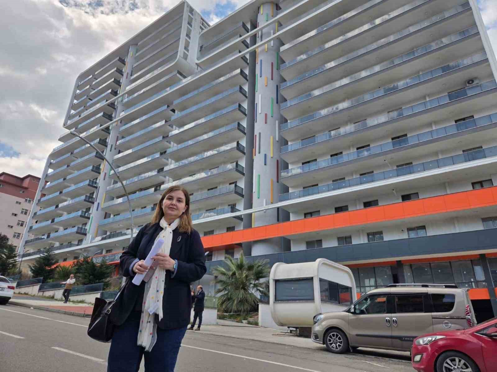 12 yıldır bitmeyen konutun kayyumu konuştu: "Asıl mağdur benim"
12 yıldır bitmeyen konutun kayyumu konuştu: "Asıl mağdur benim"