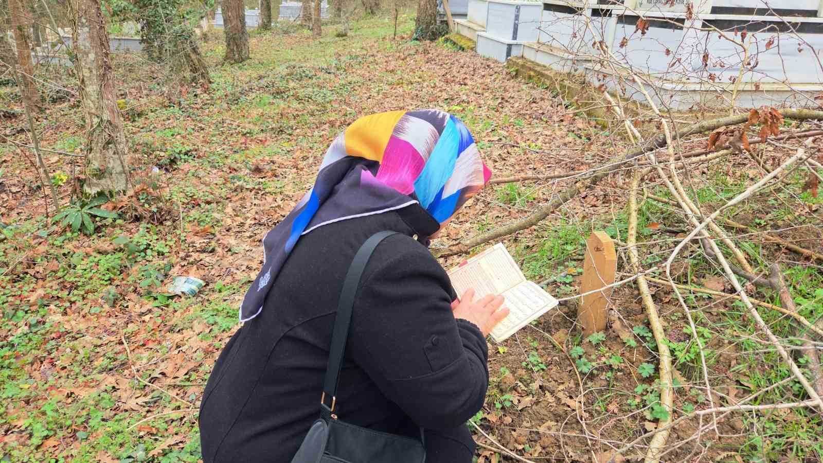 13 yaşındaki kızlarını kazada kaybeden ailenin en acı bayramı
13 yaşındaki kızlarını kazada kaybeden ailenin en acı bayramı