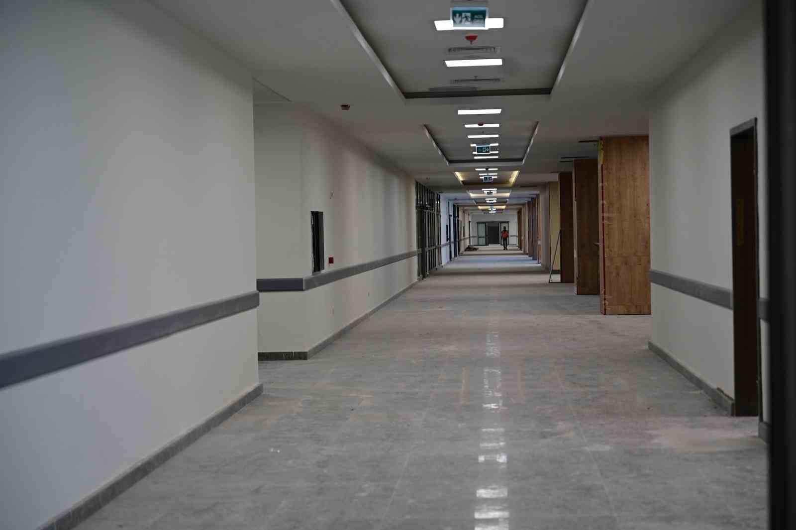 1315 yataklı Ali Osman Sönmez Devlet Hastanesi hizmete açılmaya hazırlanıyor
