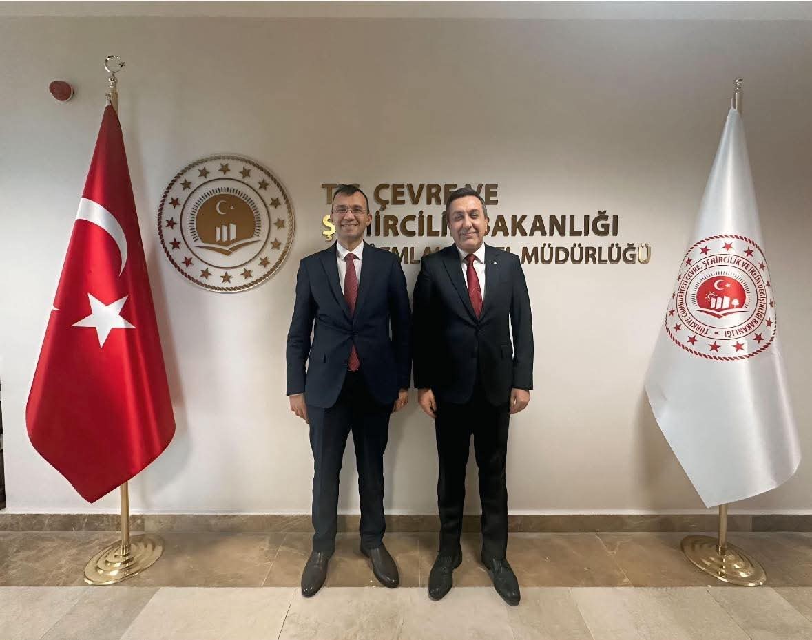 140 bin metrekarelik mesire alanının tapusu Sungurlu Belediyesi’ne devredildi
140 bin metrekarelik mesire alanının tapusu Sungurlu Belediyesi’ne devredildi