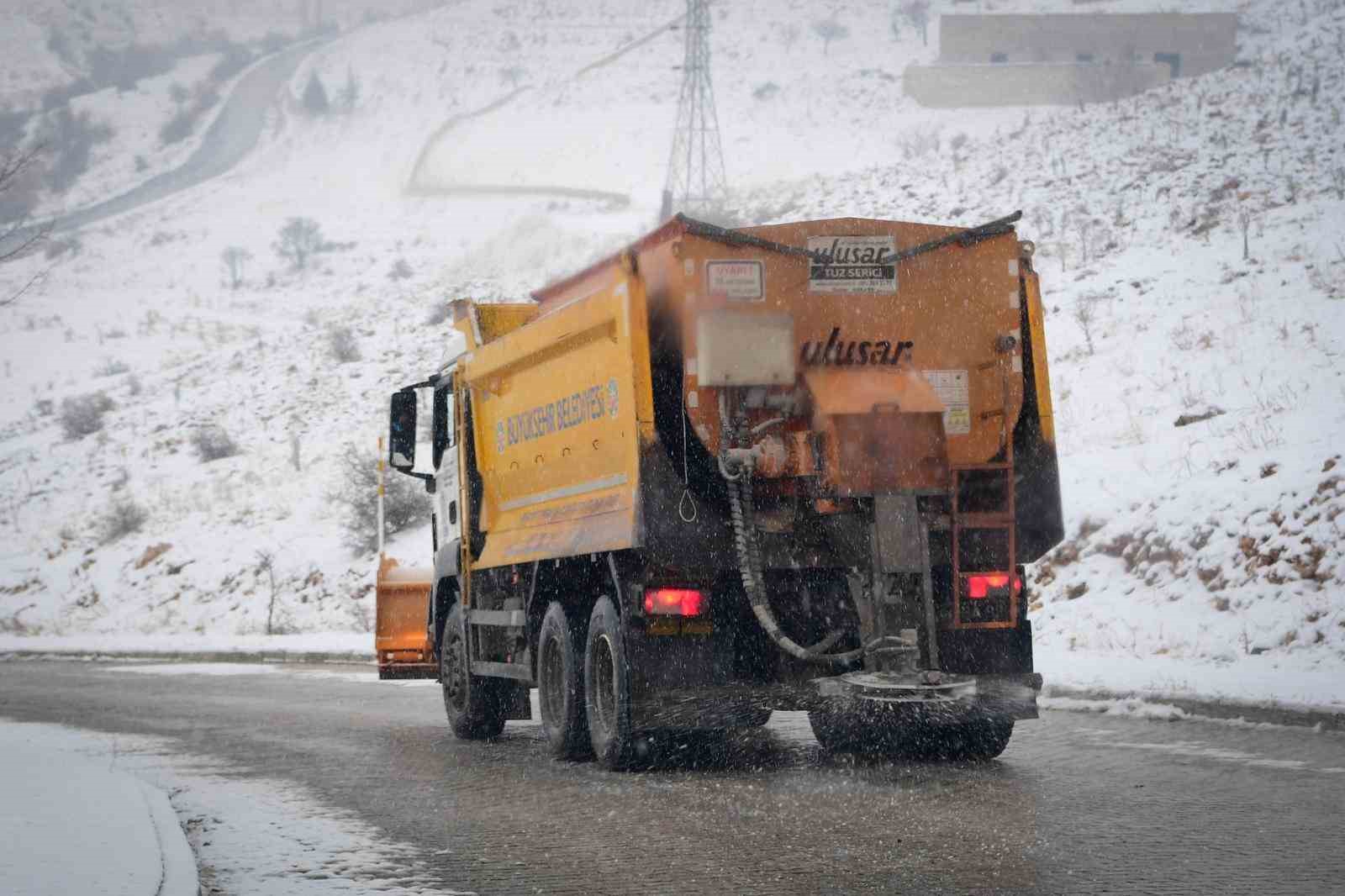 149 mahallede yol açma çalışmaları devam ediyor
149 mahallede yol açma çalışmaları devam ediyor