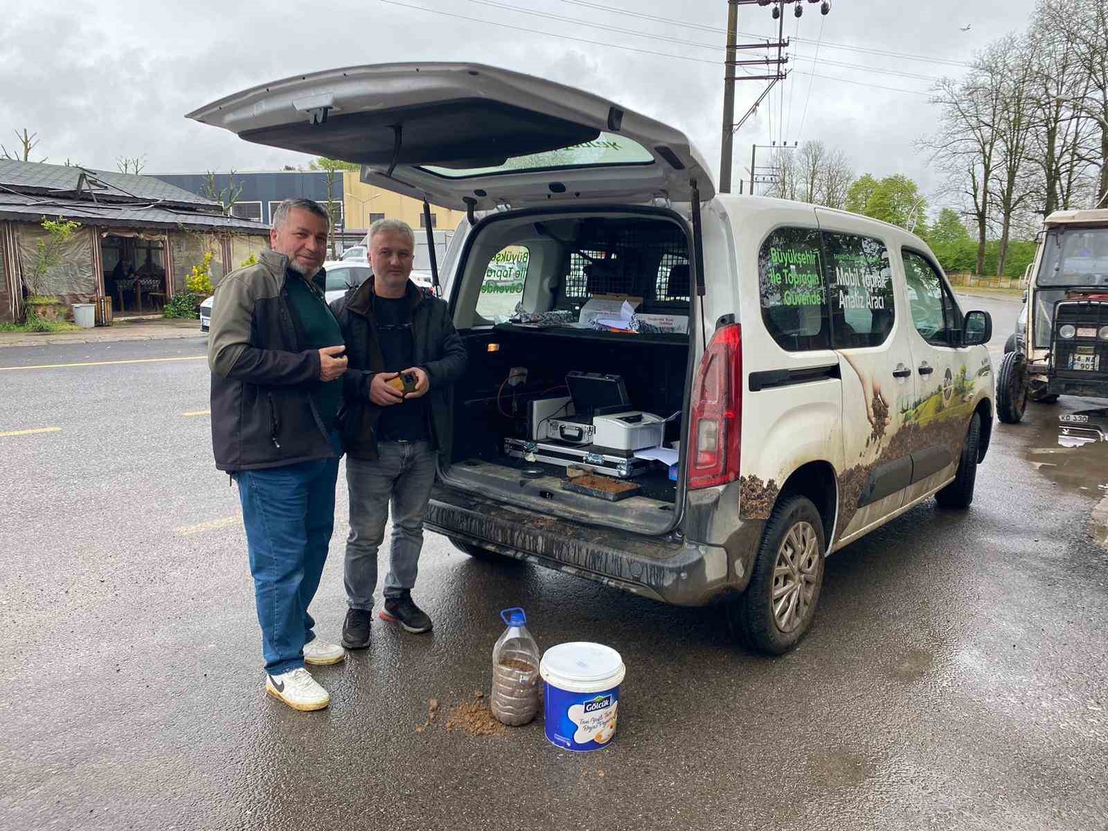 15 dakikada toprak yapısına uygun gübreleme programı hazırlanıyor
