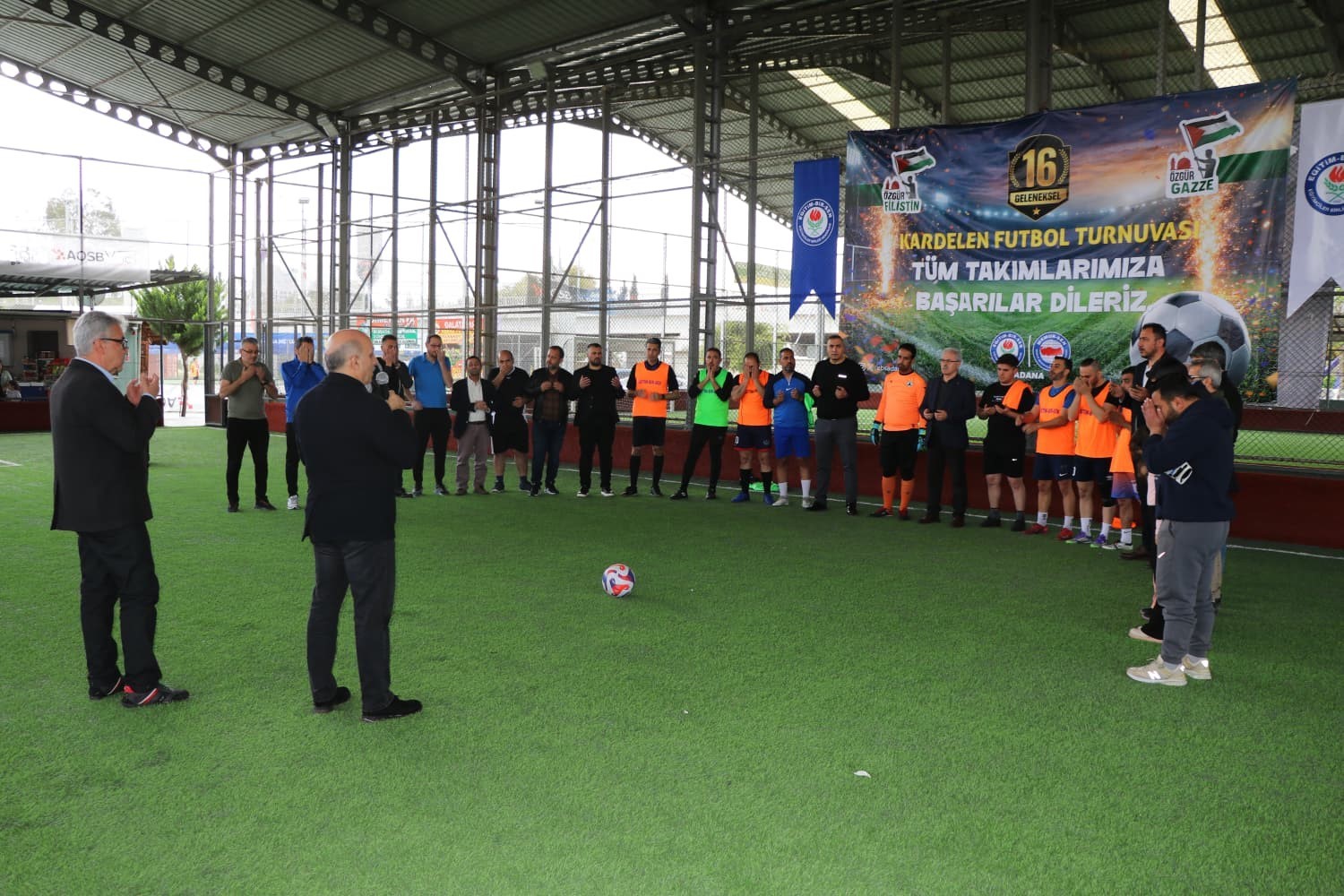 16. Kardelen Çiçeği Futbol Turnuvası "Özgür Gazze" temasıyla başladı

