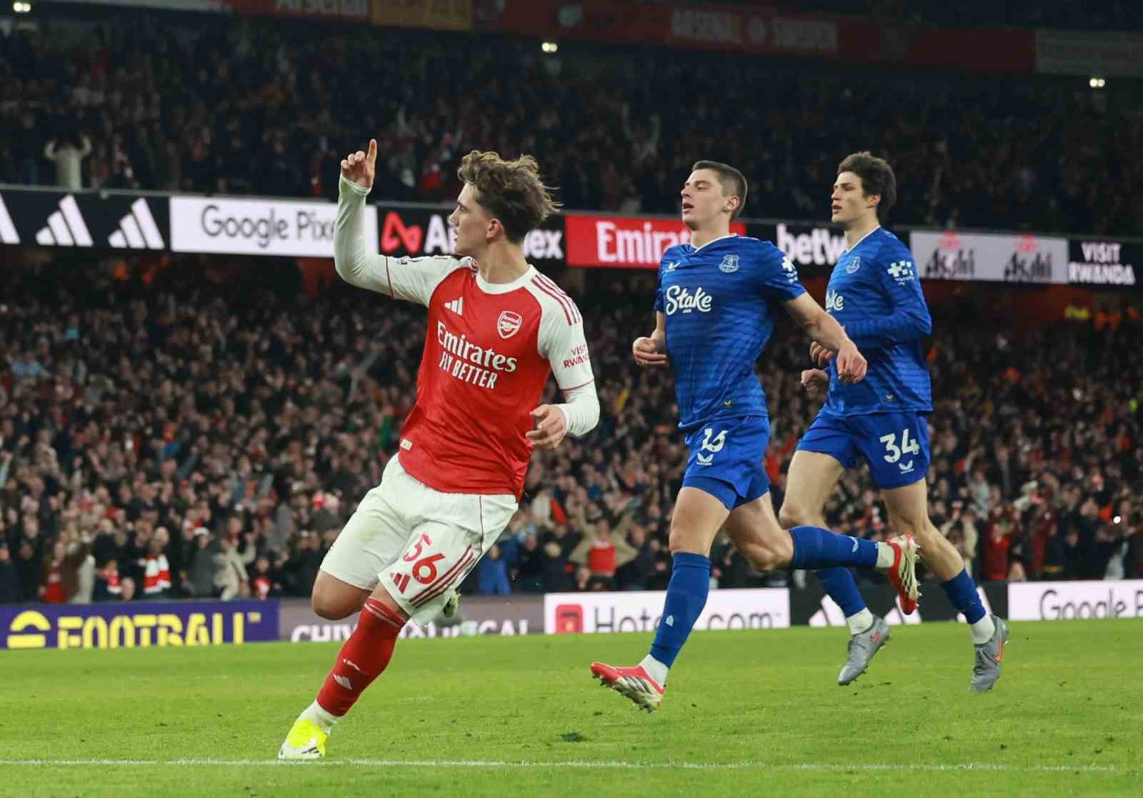 16 yaşındaki Max Dowman tarihe geçti, Arsenal puan farkı 9’a yükseltti
