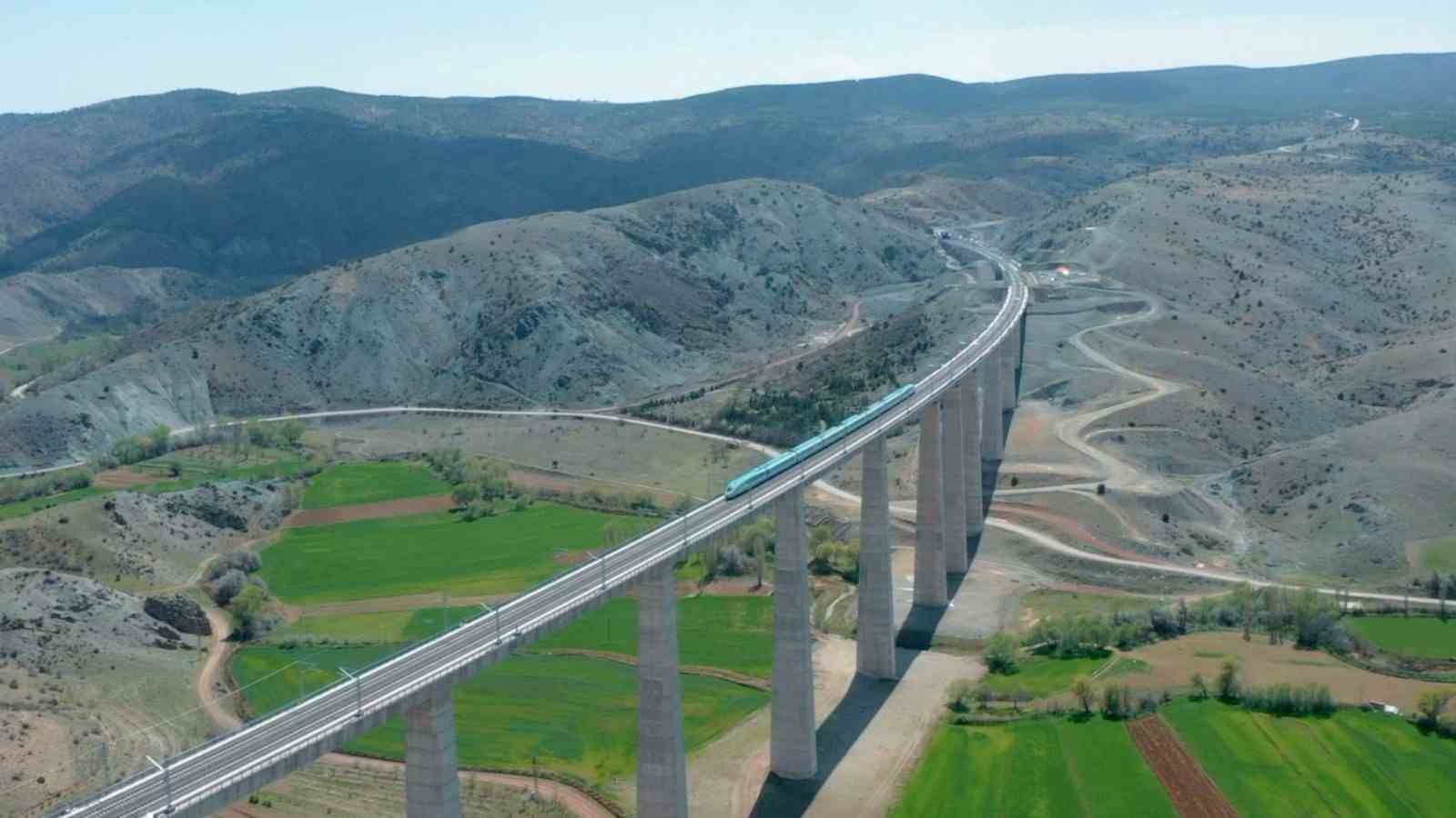 17 yılda 110 milyon yolcu YHT ile seyahat etti
