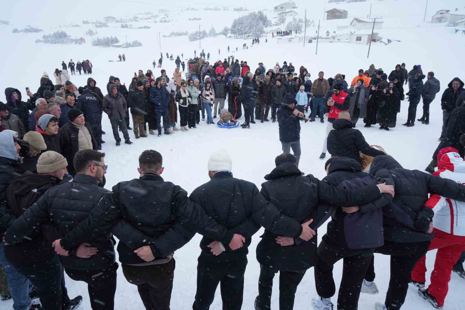 2 bin 400 rakımlı Aydıntepe Yaylası’nda kış festivali coşkusu
