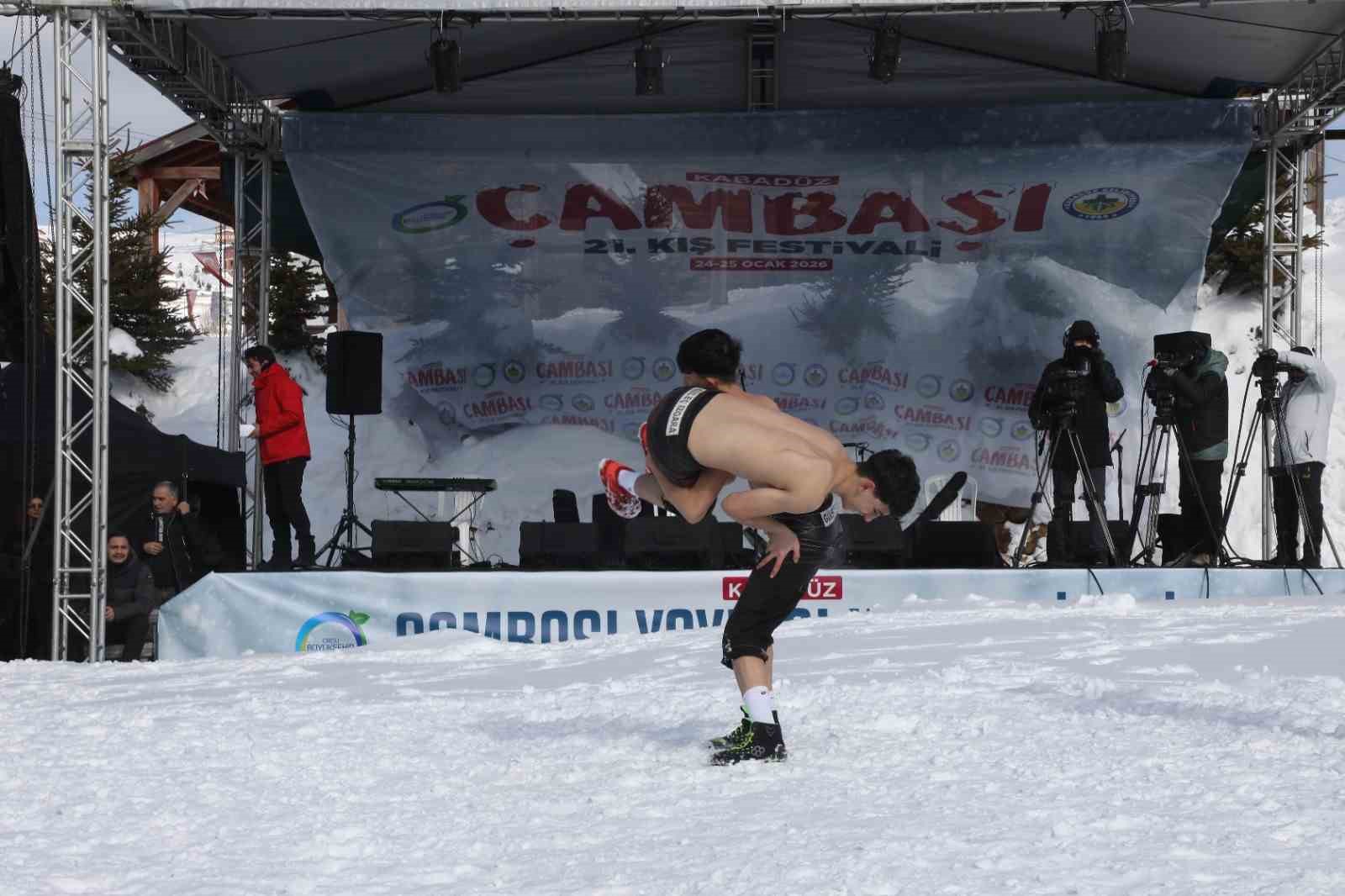 2 bin rakımlı yaylada renkli kış festivali
