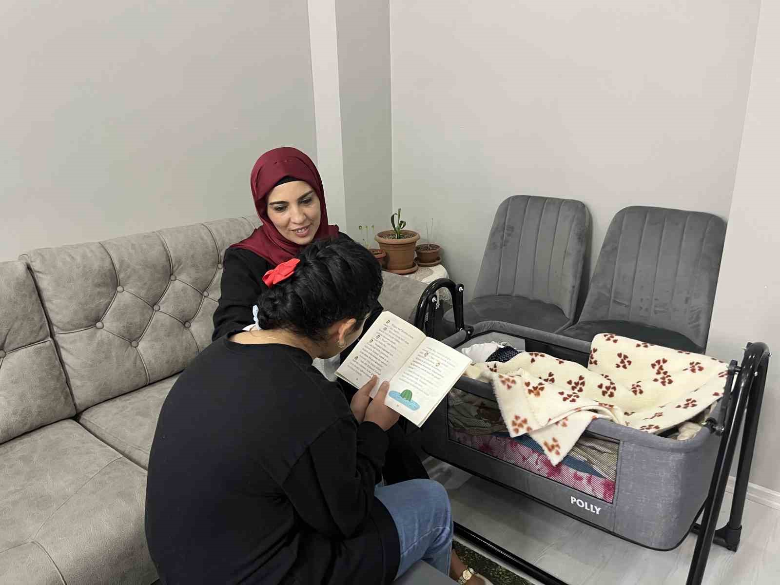 2 çocuklu aile 2’si bebek 3 çocuğa daha yuva oldu
