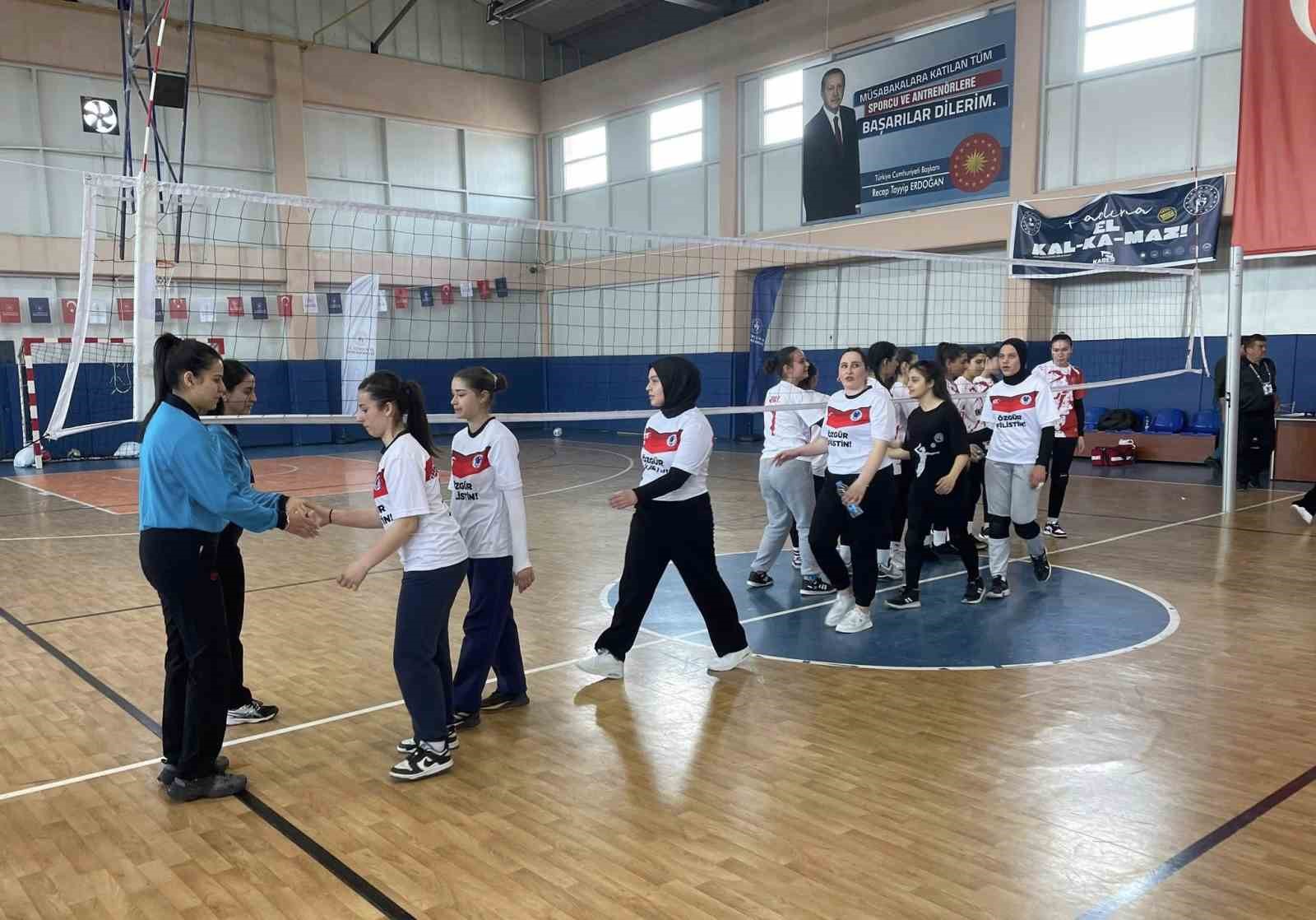 2. Küme Voleybol Müsabakaları tamamlandı
