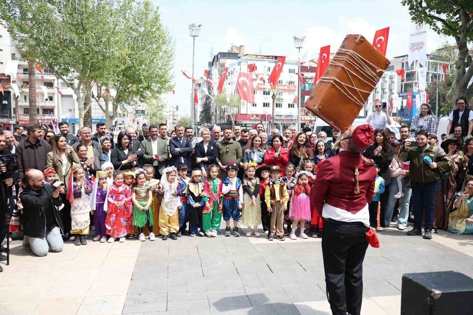 2. Uluslararası Çocuk ve Gençlik Tiyatroları Festivali başladı
