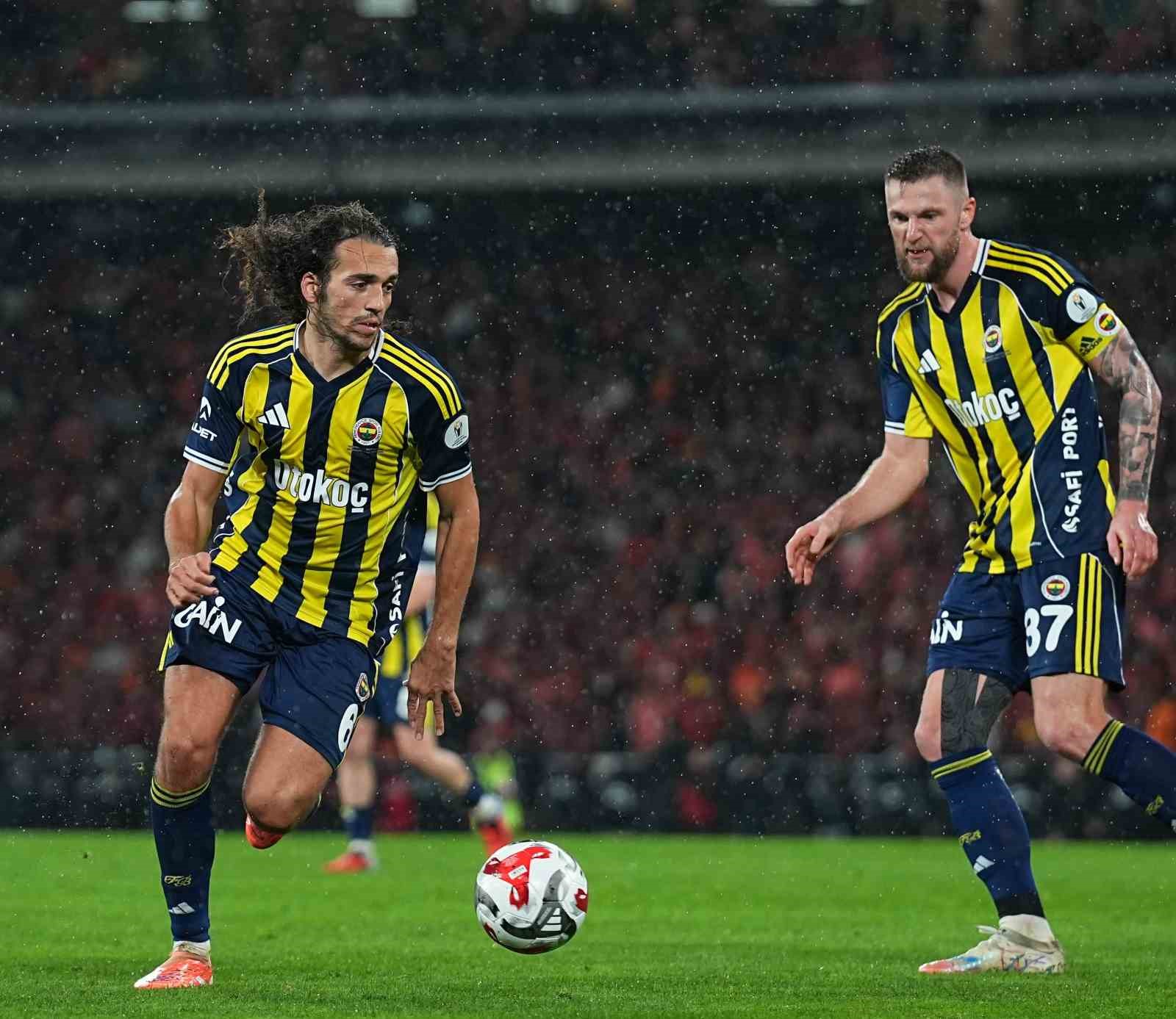 2025 Turkcell Süper Kupa: Galatasaray: 0 - Fenerbahçe: 2 (Maç sonucu)
2025 Turkcell Süper Kupa: Galatasaray: 0 - Fenerbahçe: 2 (Maç sonucu)