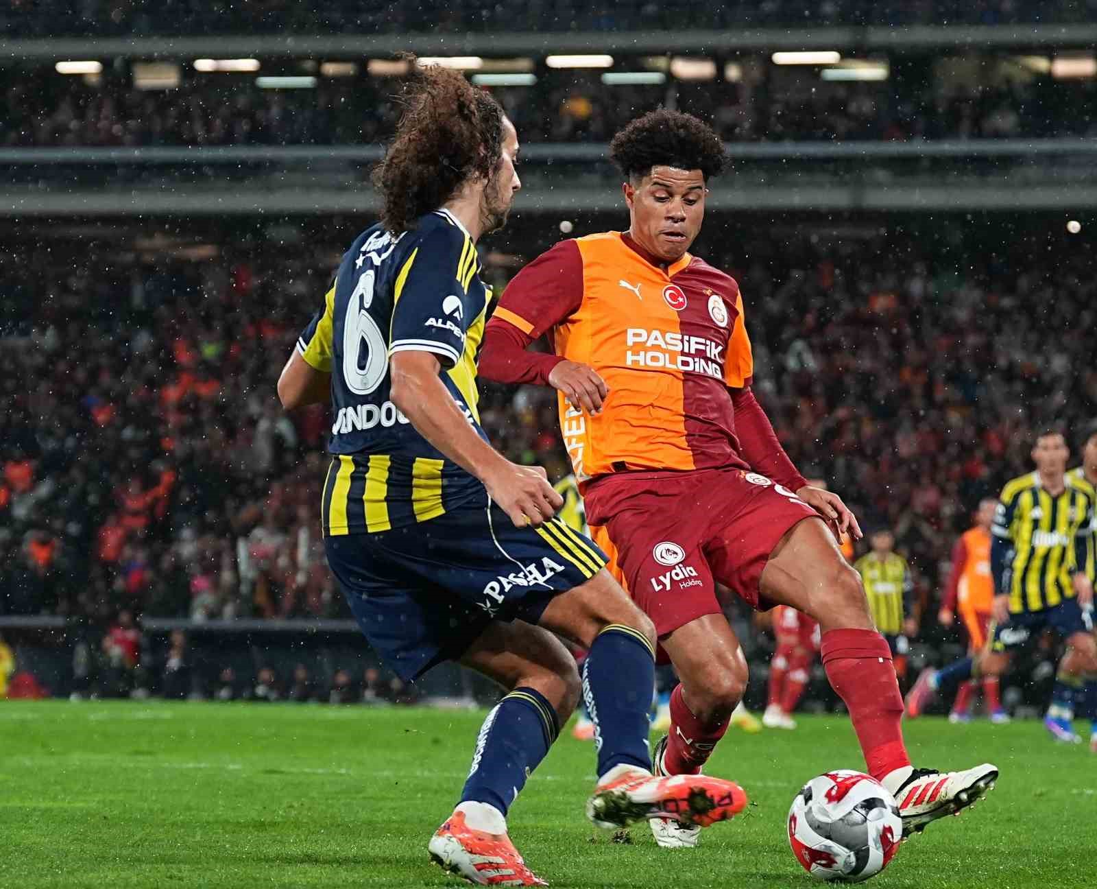 2025 Turkcell Süper Kupa: Galatasaray: 0 - Fenerbahçe: 2 (Maç sonucu)
2025 Turkcell Süper Kupa: Galatasaray: 0 - Fenerbahçe: 2 (Maç sonucu)
