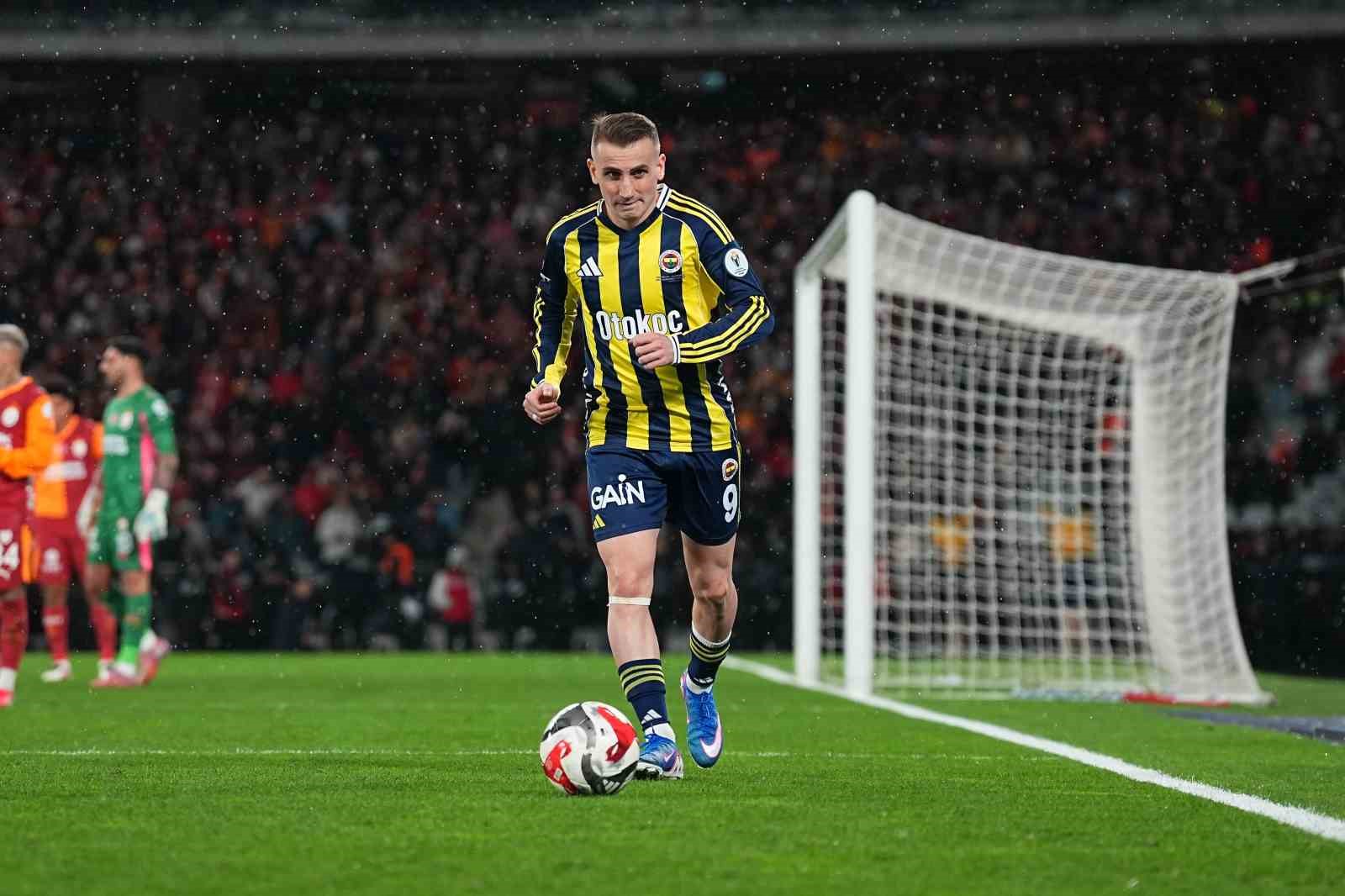 2025 Turkcell Süper Kupa: Galatasaray: 0 - Fenerbahçe: 2 (Maç sonucu)
2025 Turkcell Süper Kupa: Galatasaray: 0 - Fenerbahçe: 2 (Maç sonucu)