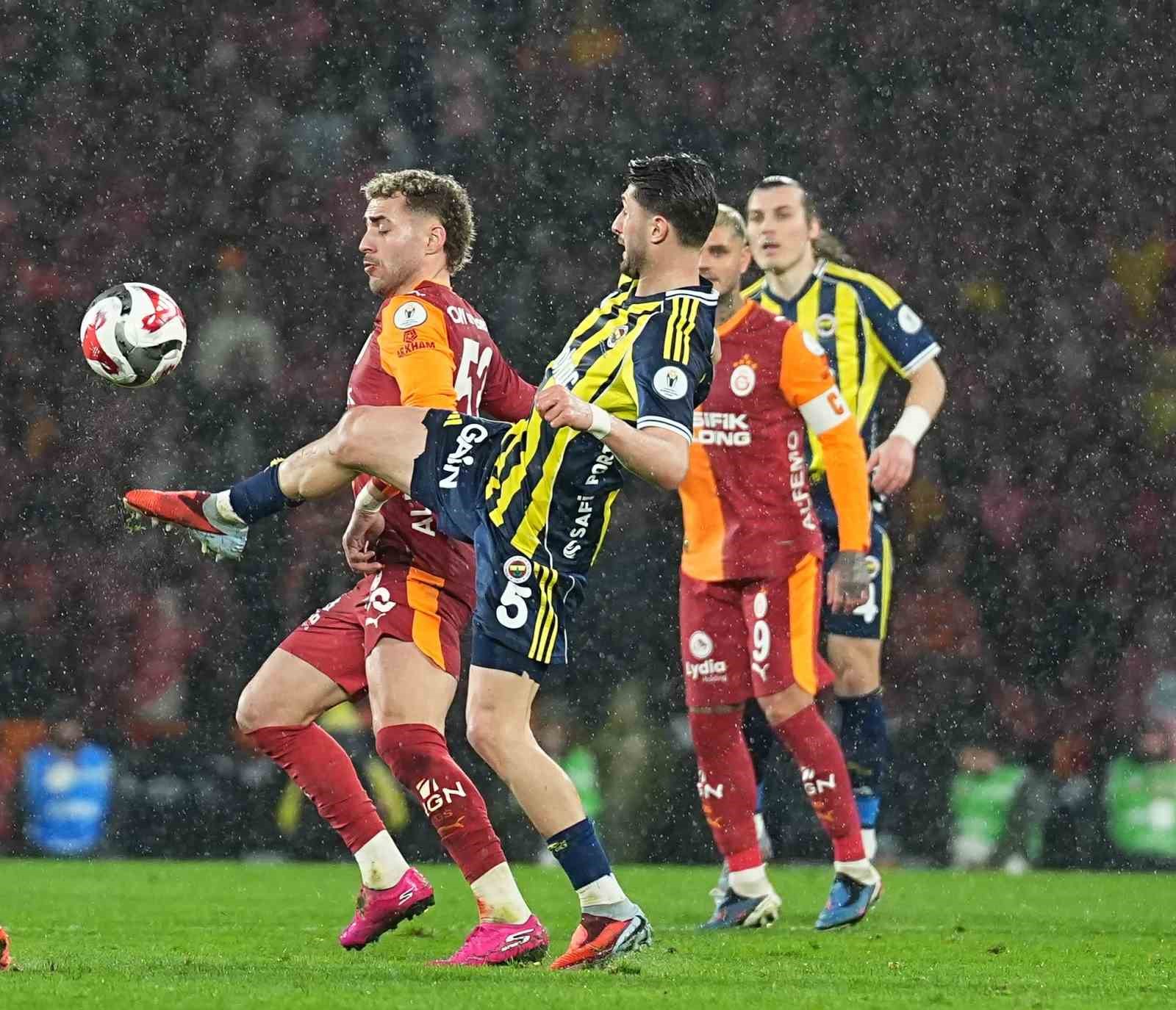 2025 Turkcell Süper Kupa: Galatasaray: 0 - Fenerbahçe: 2 (Maç sonucu)
2025 Turkcell Süper Kupa: Galatasaray: 0 - Fenerbahçe: 2 (Maç sonucu)
