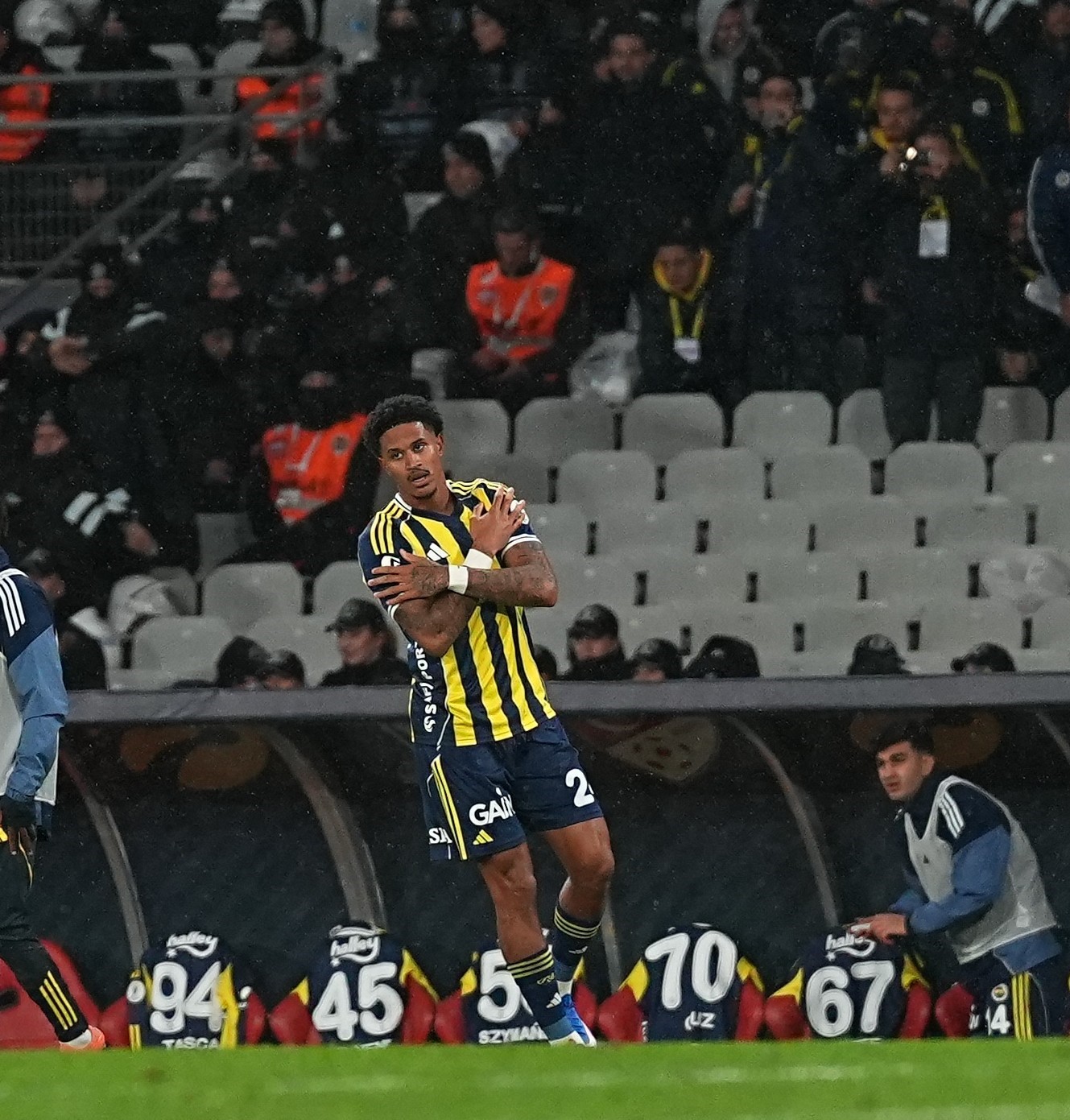 2025 Turkcell Süper Kupa: Galatasaray: 0 - Fenerbahçe: 2 (Maç sonucu)
2025 Turkcell Süper Kupa: Galatasaray: 0 - Fenerbahçe: 2 (Maç sonucu)