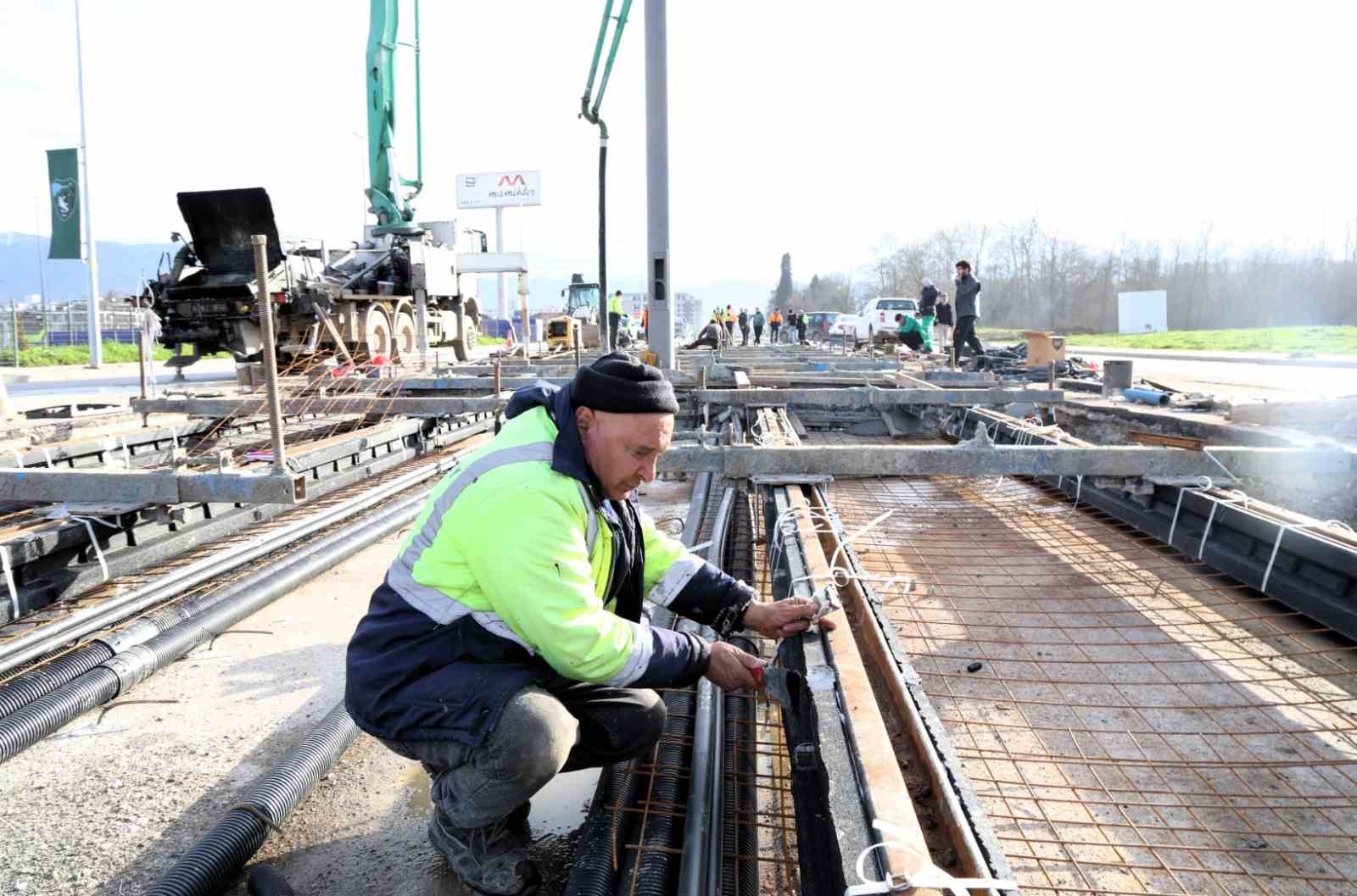 2025’te 19 milyon yolcu taşındı, raylar Kartepe’ye uzuyor
