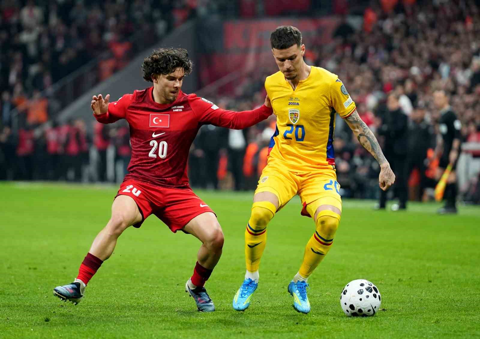 2026 FIFA Dünya Kupası play-off yarı final: Türkiye: 0 - Romanya: 0 (İlk yarı)
