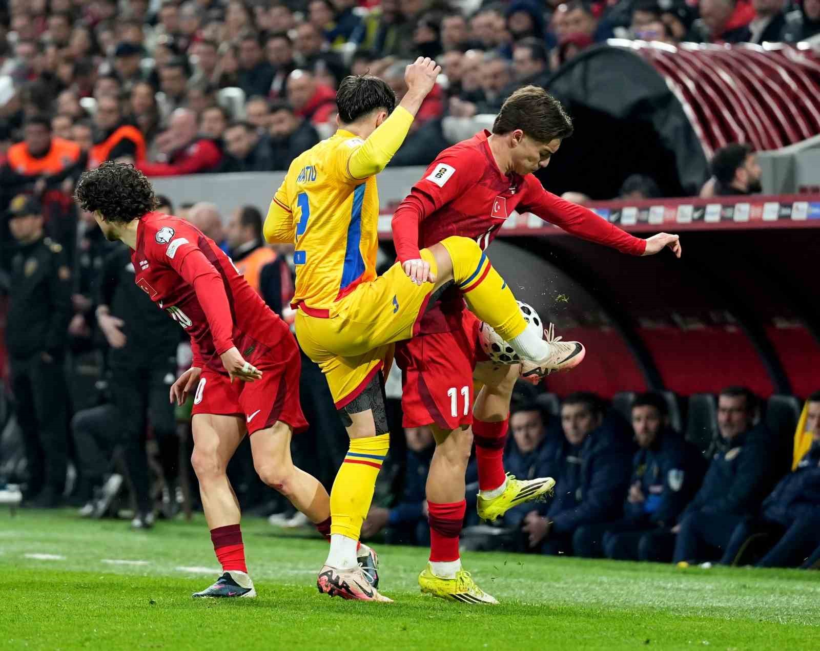2026 FIFA Dünya Kupası play-off yarı final: Türkiye: 0 - Romanya: 0 (İlk yarı)
