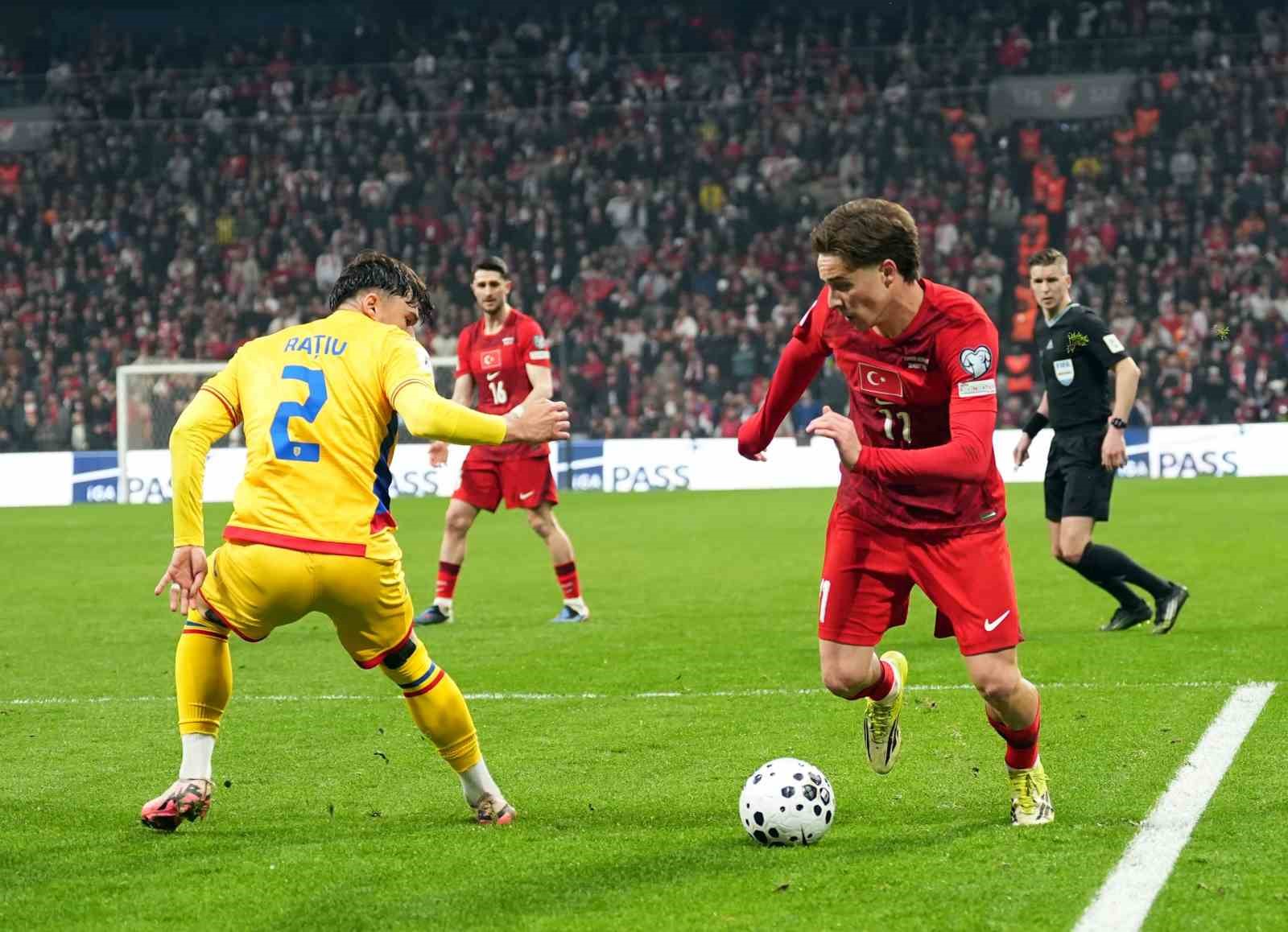 2026 FIFA Dünya Kupası play-off yarı final: Türkiye: 0 - Romanya: 0 (İlk yarı)
