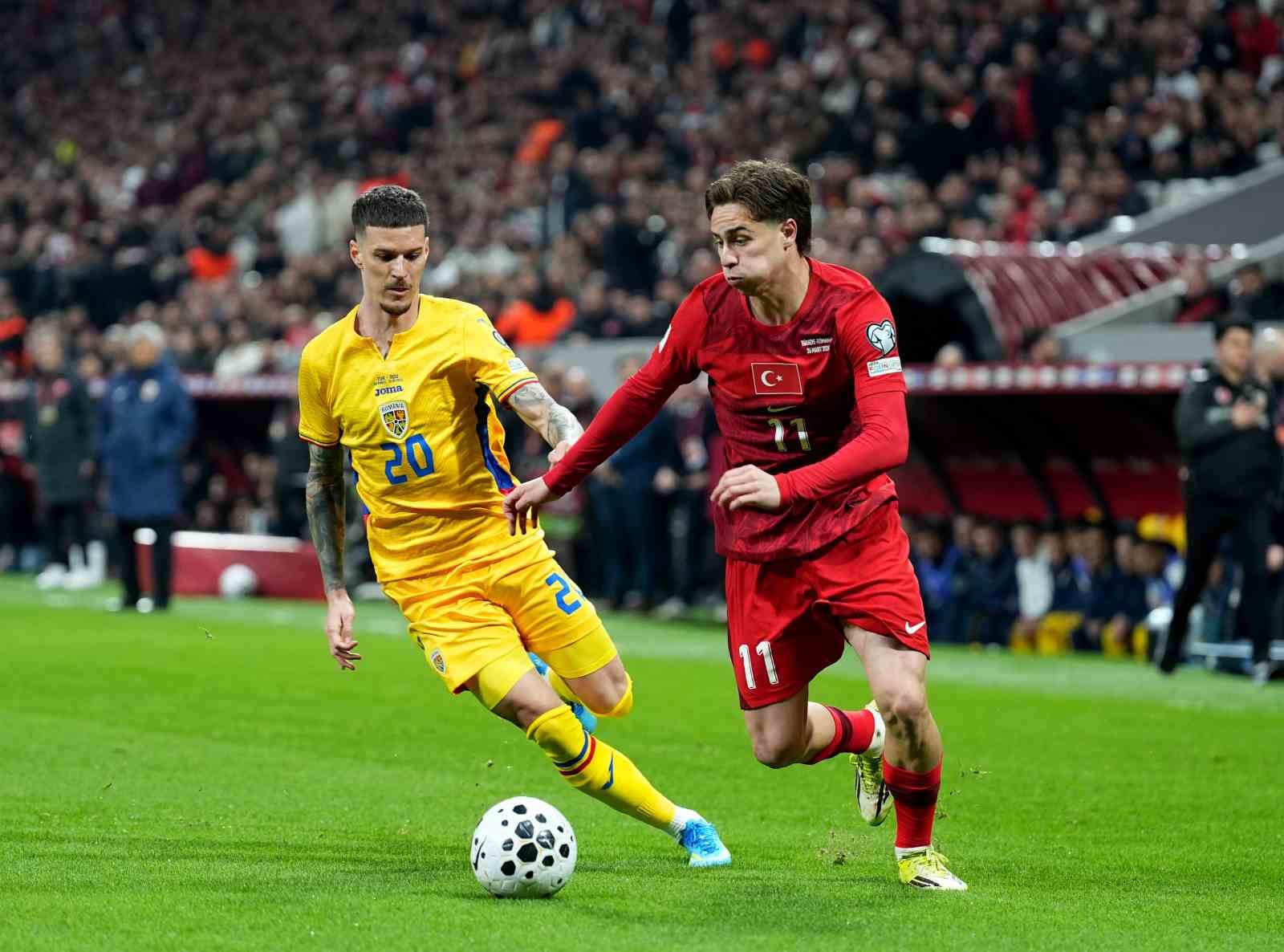 2026 FIFA Dünya Kupası play-off yarı final: Türkiye: 0 - Romanya: 0 (İlk yarı)
