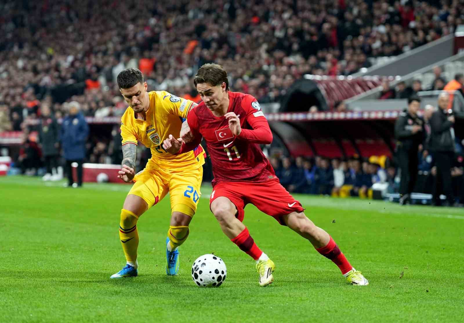 2026 FIFA Dünya Kupası play-off yarı final: Türkiye: 0 - Romanya: 0 (İlk yarı)
