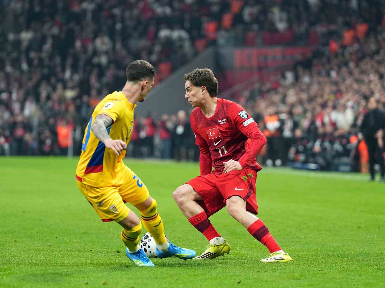 2026 FIFA Dünya Kupası play-off yarı final: Türkiye: 0 - Romanya: 0 (İlk yarı)
