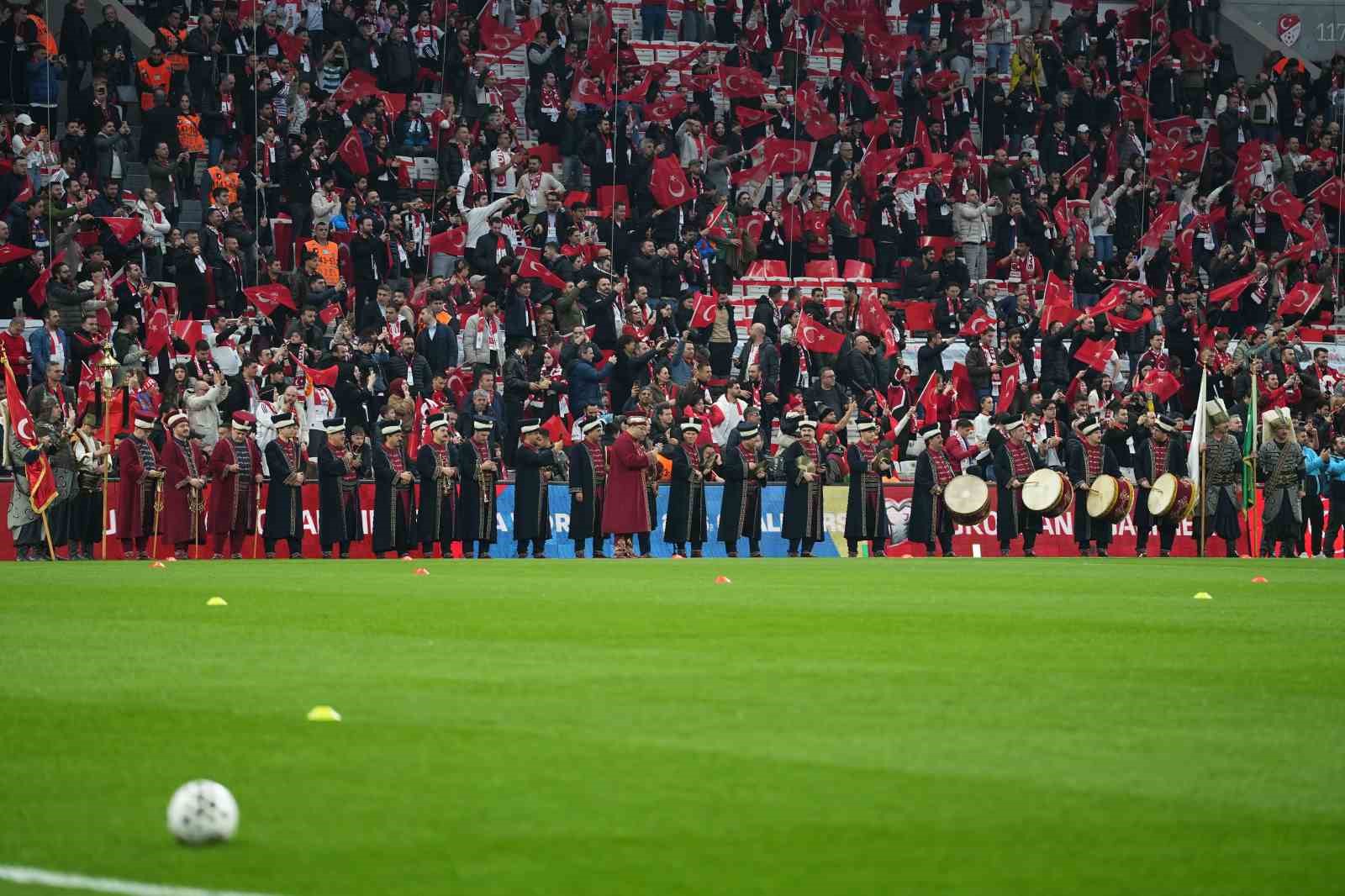 2026 FIFA Dünya Kupası play-off yarı final: Türkiye: 0 - Romanya: 0 (Maç devam ediyor)
