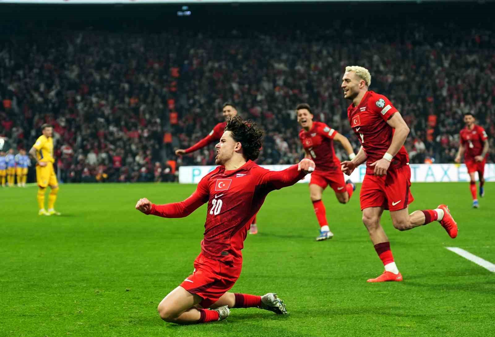 2026 FIFA Dünya Kupası play-off yarı final: Türkiye: 1 - Romanya: 0 (Maç sonucu)
2026 FIFA Dünya Kupası play-off yarı final: Türkiye: 1 - Romanya: 0 (Maç sonucu)